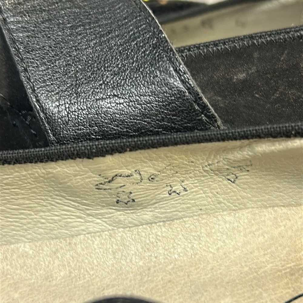 Waldlaufer almost new leather slight wedge shoes